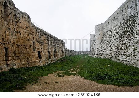 Krak Des Chevaliers Castle Ruins - Syria