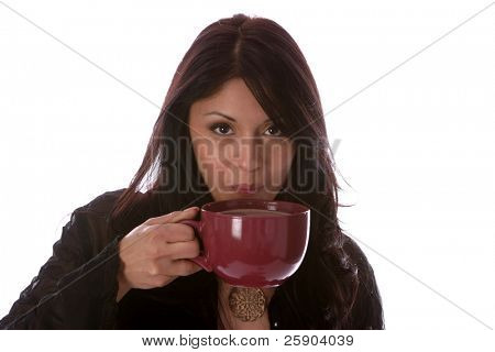 Kaffee, Latte und Coco Konzepte eine schöne junge Frau genießt eine heiße Tasse Kaffee, Latte, Coco oder