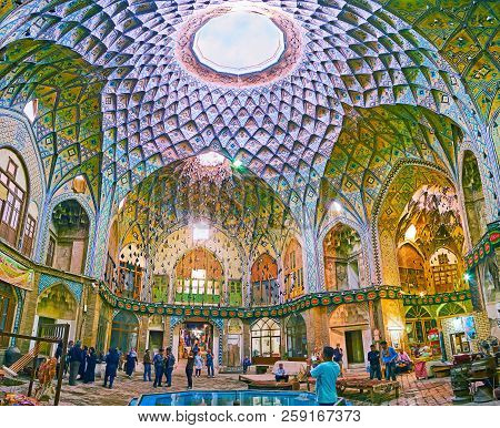 Kashan, Iran - October 22, 2017: The Splendor Of Aminoddole Caravanserai (timche-ye Amin Od-dowleh) 