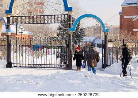 Komsomolsk-on-amur, Russia - January 19, 2018. Public Open. Entance To The Cathedral Of The Kazan Ic