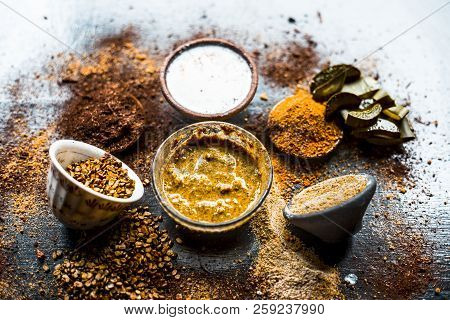 Close Up Of Mung Dal Face Pack With Aloe Vera,sandalwood,milk, And With Green Grams On Wooden Surfac