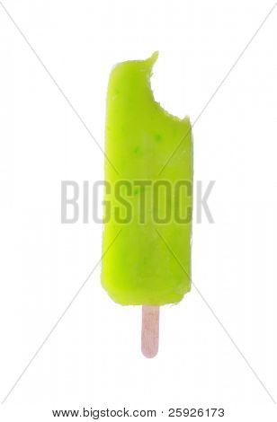 Frais congelé Popsicle isolated on white avec la pièce pour votre texte