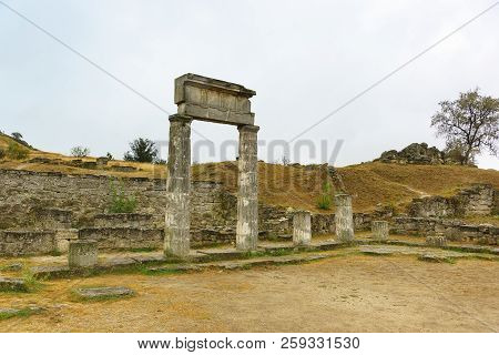 Ancient Arch With Carved Stone Portico-the Ruins Of The Ancient Greek City Of Panticapaeum On Mount