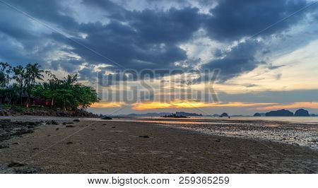 Tub Kaek beach, Krabi at sunset
