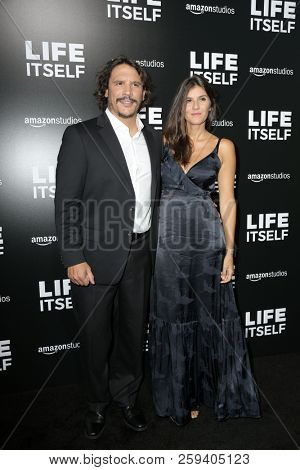 LOS ANGELES - SEP 13:  Sergio Peris-Mencheta, Marta Solaz at the 
