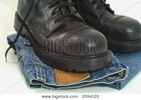 Blue Jeans und Stiefel