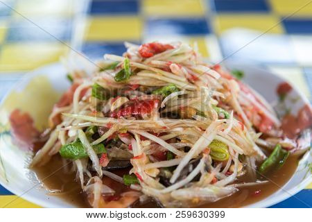Papaya Salad Or Papaya Pok Pok (som Tum)