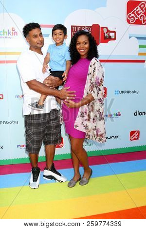 LOS ANGELES - SEP 22:  Navid Ali, Niam Morgan, Mishael Morgan at the 7th Annual Celebrity Red CARpet Event at the Sony Studio on September 22, 2018 in Culver City, CA