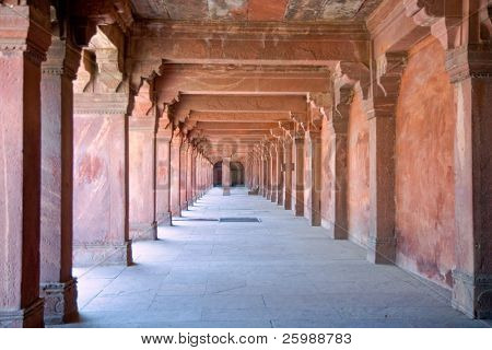 Passaggio del forte di Agra in India