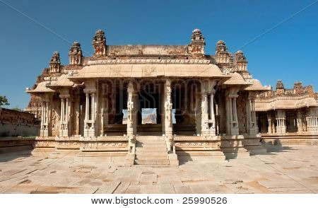 Pia hinduistisk tempel i Hampi, en UNESCO World Heritage Site, Karnataka i Indien.