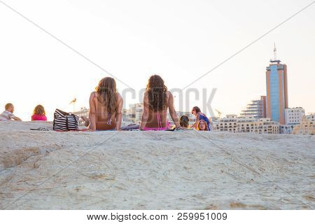 Girls At Beach, City Life, Urban View. Travel Photo 2018 September.