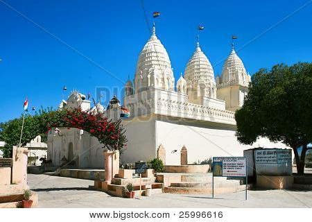 Parsvanath, Ludgero, Shanti Nath, grupo oriental dos templos de Khajuraho, Madhya Pradesh, Índia