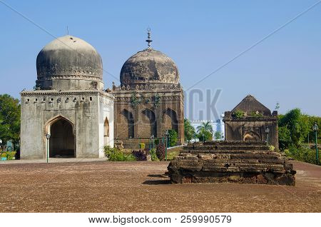 Tomb's In Barid Shahi Garden, Bidar, Karnataka