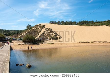 S. Martinho Do Porto, Portugal - September 21, 2018 : Dunes On The Banks Of The River Salir Do Porto