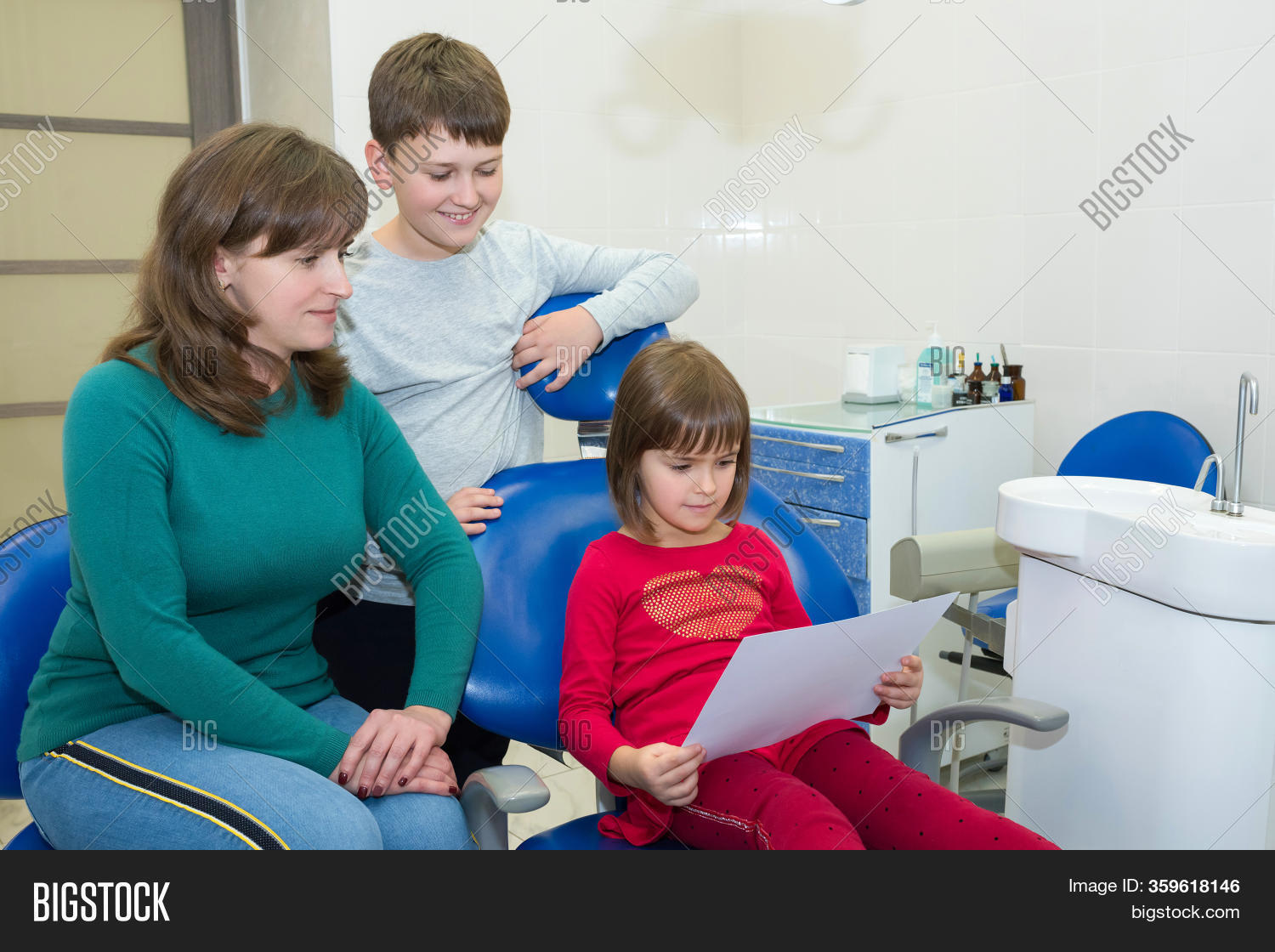 Happy Family Dental Image & Photo (Free Trial) Bigstock