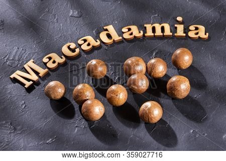Phrase Macadamia In Wood Letters - Macadamia Integrifolia