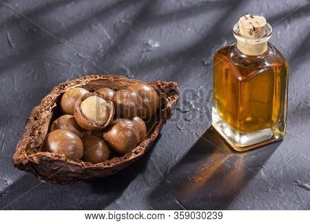 Macadamia Integrifolia - Macadamia Nuts And Oil