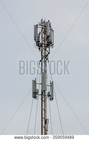 Communication Equipment For Digital Signal Transmission.