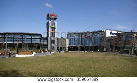 Warsaw, Poland. 1 April 2020. Westfield Arkadia Shopping Centre In Warsaw. Shopping Mall Completely 