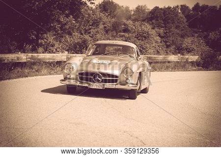 Pesaro Colle San Bartolo , Italy - May 17 - 2018 : Mercedes-benz 300 Sl CoupÉ (w198) 1955 On An Old 