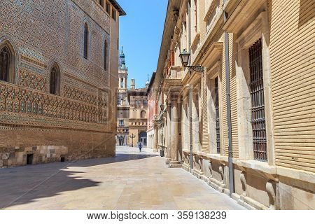 Zaragoza, Spain - May 26, 2017: This Is The Old Sepulcro Street Leading To The Cathedral Square Betw