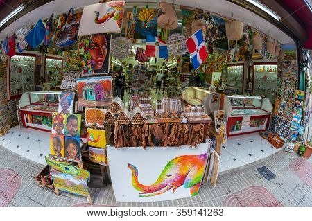 Santo Domingo, Dominican Republic - March 13, 2020: Small Souvenir Shops Located On The Picturesque 