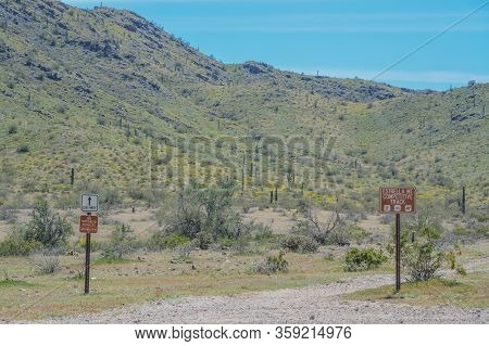 Estrella Mountain Competitive Track Sign, One Way And No Motorized Vehicles Sign In Estrella Mountai