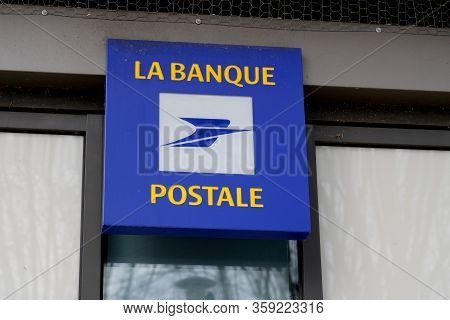 Bordeaux , Aquitaine / France - 02 21 2020 : La Banque Postale Blue Sign Logo Store French Bank Post