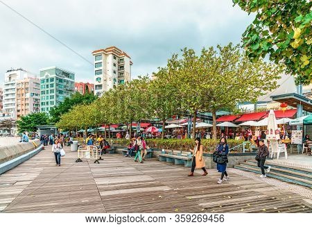 Hong Kong, China - January 30, 2016: Stanley Waterfront Embankment Of Stanley Bay On Hong Kong Islan