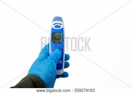 Thermometer Gun Isometric Medical Digital Non-contact Infrared Sight Handheld Forehead Readings. Tem