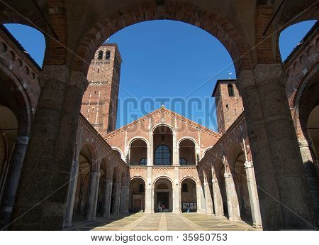 Sant Ambrogio kirke, Milan