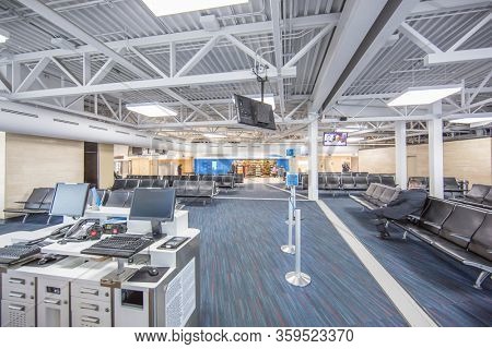 St.Louis International Airport Bridgeton Missouri, U.S.A, March 23rd 2020 : St Louis Airport empty at normal rush morning Time Due to Covid-19 outbreak