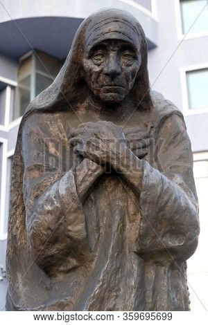 SHKODER, ALBANIA - MAY 02, 2019: Statue of Saint Mother Teresa in the center of the Shkoder, Albania