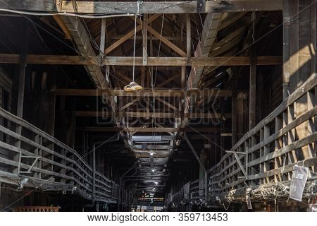 Suphanburi, Thailand - Oct 26, 2019 : The Hundred Year Old Market ( Talad Khao Hong Bang Pla Ma) Sam