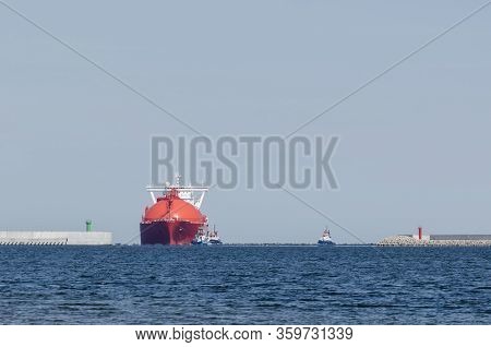 Gas Tanker - Ship Sails To The Lng Terminal