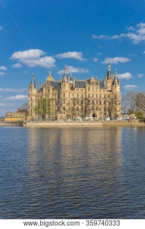 Schwerin, Germany - April 16, 2019: Castle And Burgsee Lake In Schwerin, Germany