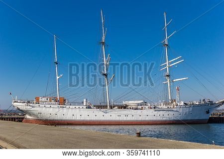 Stralsund, Germany - April 18, 2019: Historic Three Mast Sailing Ship At The Quay In Stralsund, Germ