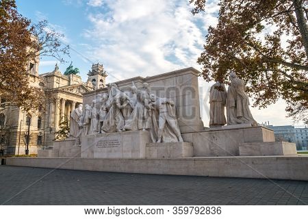 Budapest, Hungary - November 12, 2018: Kossuth Monument In Kossuth Square In Budapest