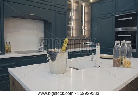 Modern Kitchen With A Sink In The Middle. Interer