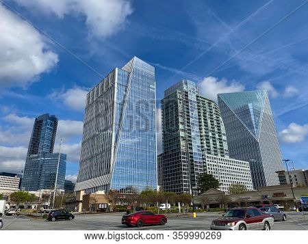 Atlanta, Ga/usa-3/21/20:  Condominiums And Corporate Buildings Skyline Of The Buckhead District Of A