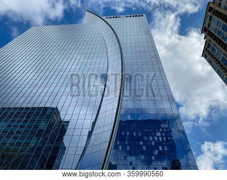 Atlanta, Ga/usa-3/21/20:  Condominiums And Corporate Buildings In The Buckhead District Of Atlanta, 