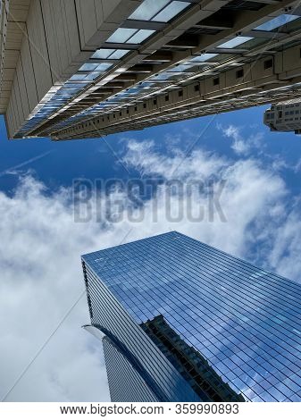 Atlanta, Ga/usa-3/21/20:  Condominiums And Corporate Buildings In The Buckhead District Of Atlanta, 