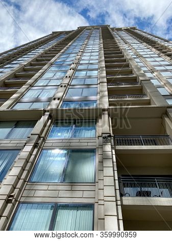 Atlanta, Ga/usa-3/21/20:  The Paramount Condominium Building In The Buckhead District Of Atlanta, Ga