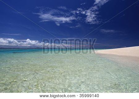 โอกินาวาทะเลสวยงาม