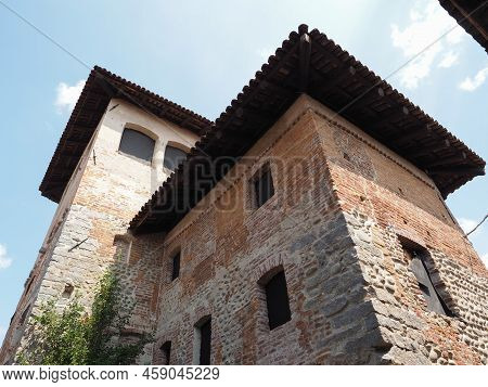 Ricetto Medieval Village In Candelo