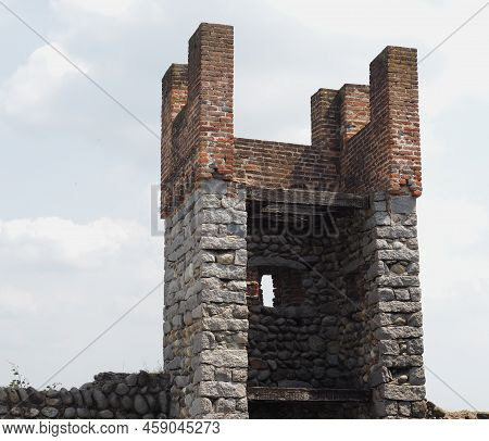 Ricetto Medieval Village In Candelo