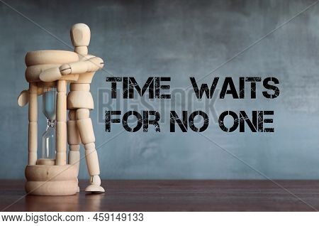 Wooden Doll Hug Sandglass With Quotes 