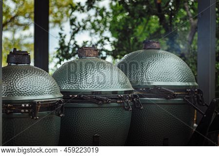 Kamado-style Green Color Ceramic Charcoal Barbecue Egg Shape Cooker
