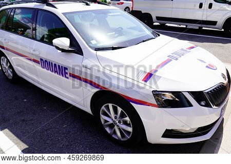 Bordeaux , Aquitaine  France - 07 28 2022 : Douane French Custom Police Logo Text And Sign On Skoda 