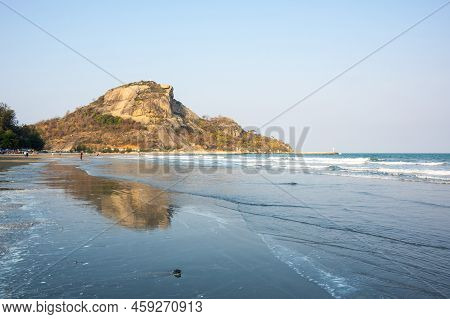 View Of The Beach Of Hua Hin, A Beach Resort Town In The Northern Part Of The Malay Peninsula In Tha